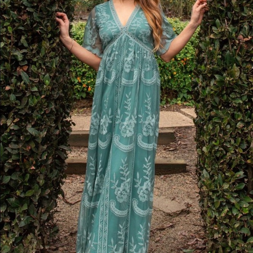 Gorgeous Like New Maxi Dress